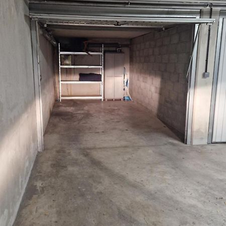 Les Alouettes Studio Avec Terrasse, Garage Et Piscine La Ciotat Luaran gambar
