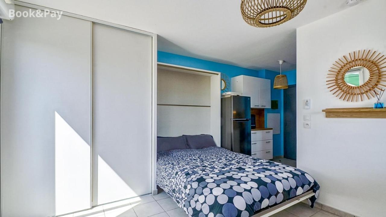 Les Alouettes Studio Avec Terrasse, Garage Et Piscine La Ciotat Luaran gambar